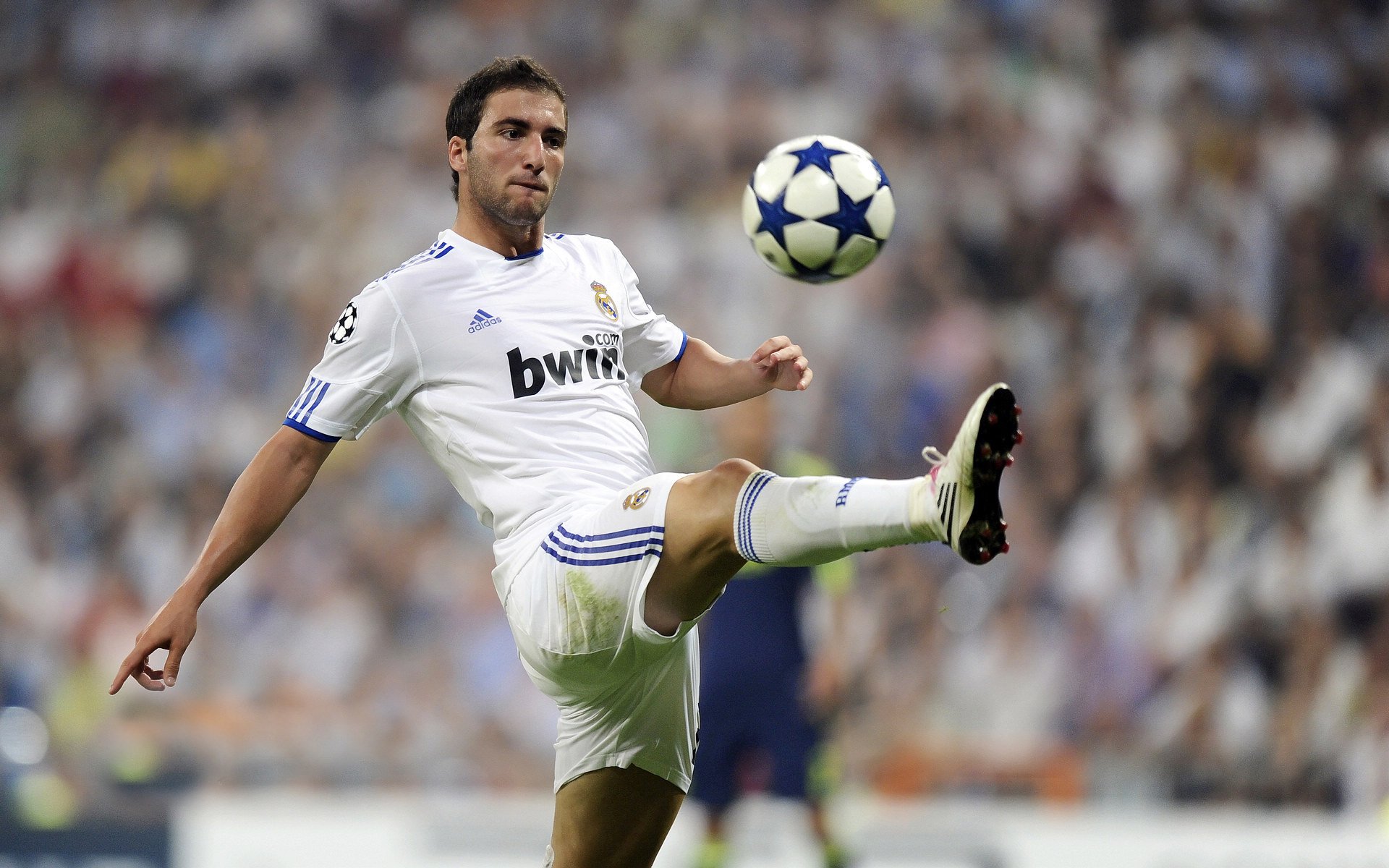 快船队用防守赢得喝彩,期待更多胜利,快船的防守能力